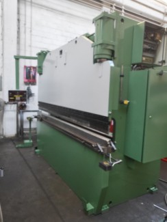 PIEGATRICE LVD  3000 X 110 CNC CYBELEC usato COMPRESSORE AIR KRONE MOD KS12 immagine Compressori usati in vendita