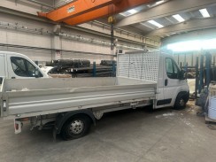 FIAT DUCATO usato Piegatrice nuova Ibetamac 1600x30 T CE immagine Macchinari usati in vendita